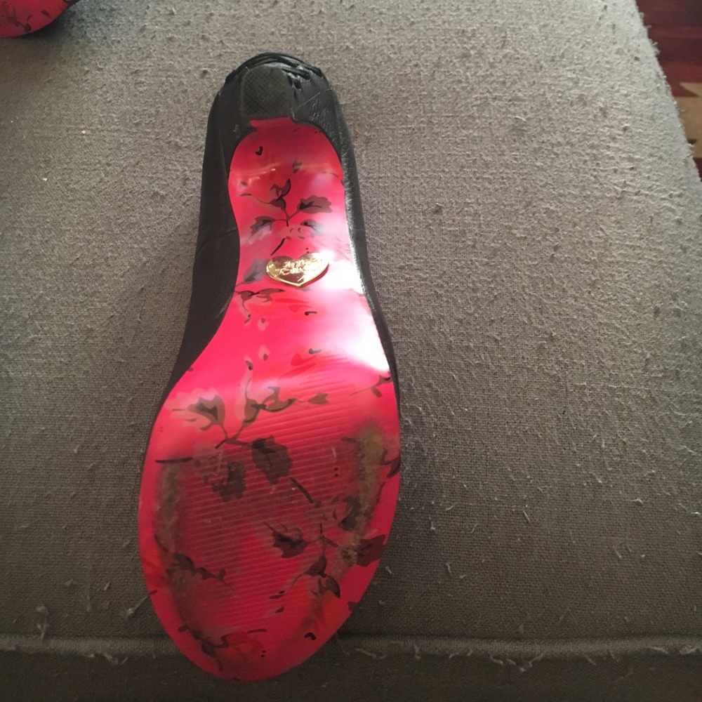 Betsey Johnson Shoes - Picture 5 of 8
