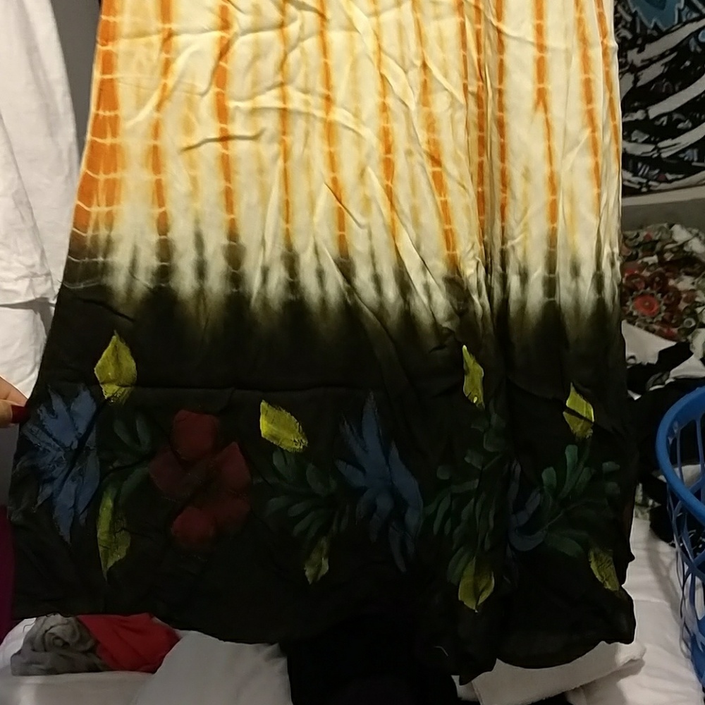 Dress - Picture 2 of 3