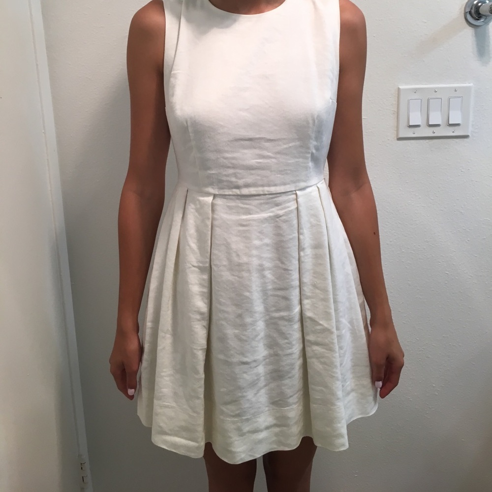 Creme/White Linen Dress