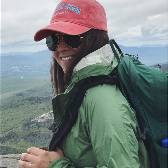 Meet your Posher, Erica - Picture 2 of 2