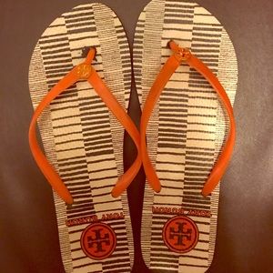 Tory burch flip flops