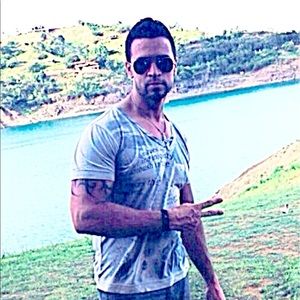 Meet your Posher, Elvin