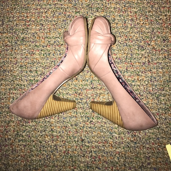 Unlisted Heels - Picture 2 of 4