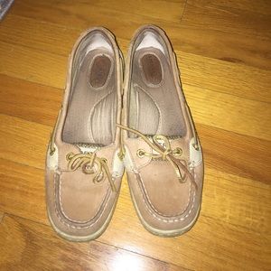 Sorry topsiders. Glittery.