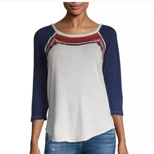 XS.NWT Free People Ritu Embellished Tee in cream