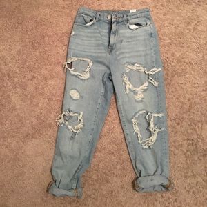 BDG 28w mom high rise boyfriend jeans
