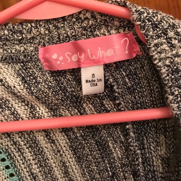 Beachy Turquoise Cardigan - Picture 2 of 4