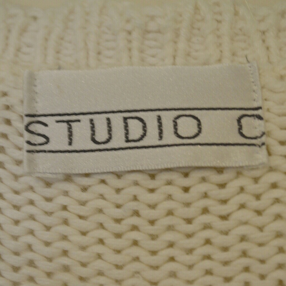 White Sweater - Picture 4 of 4