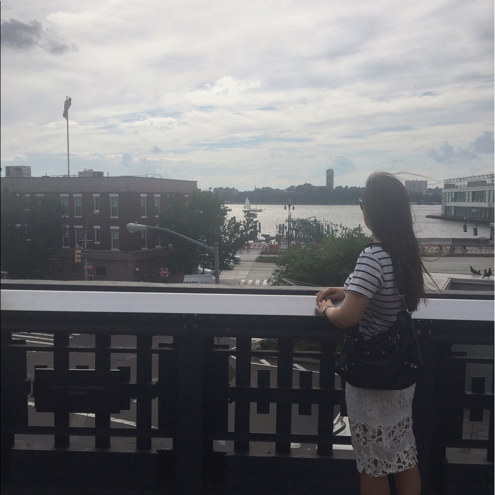 Meet your Posher, Minzi