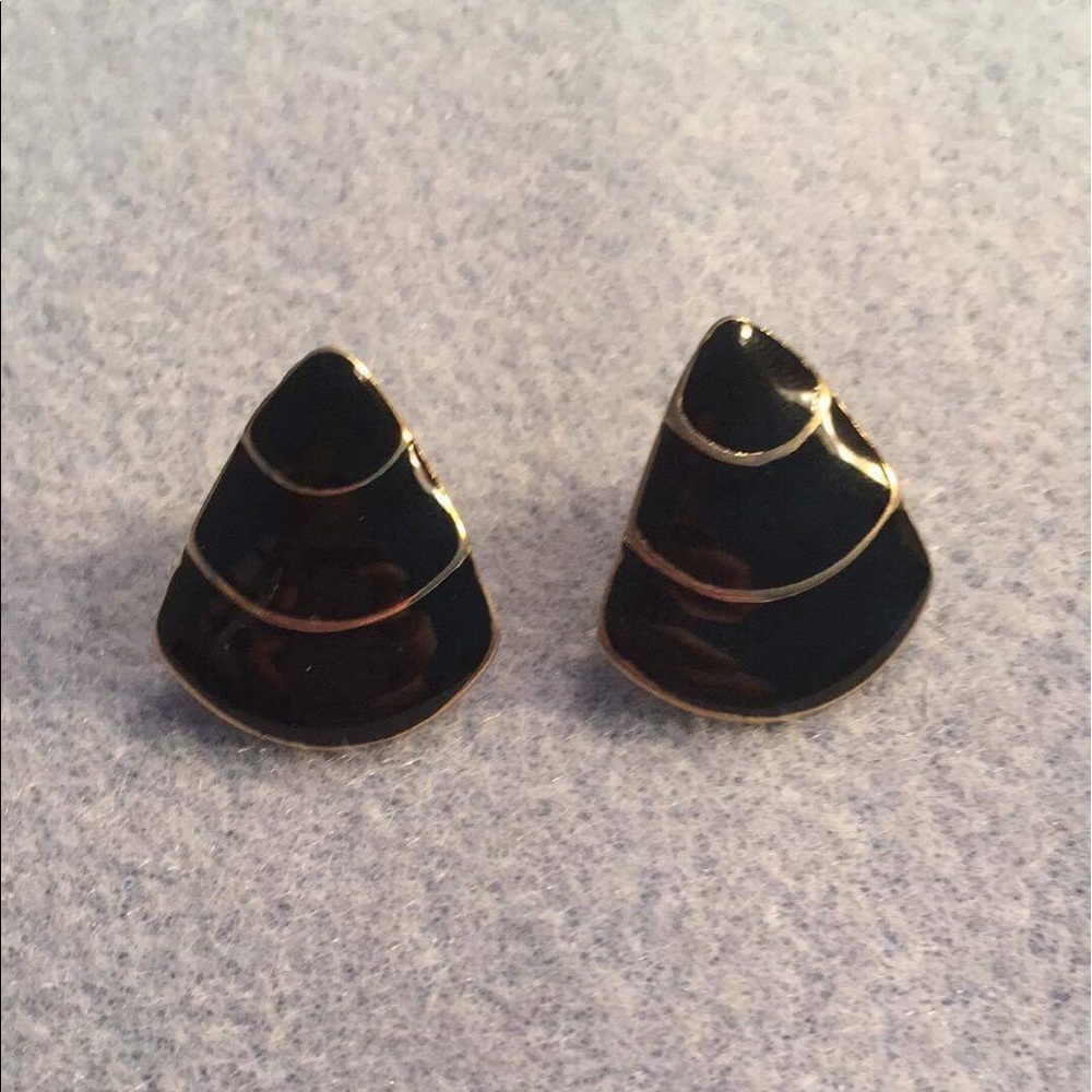 Black and gold earrings
