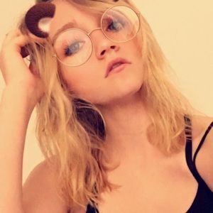 Meet your Posher, Annalie