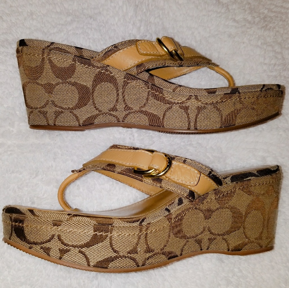 🎉Coach Evelina Small Wedges🎉