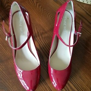 Nine west patent leather shoes