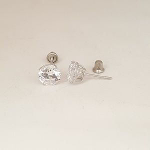 14k white gold 6mm round cut stud Earring