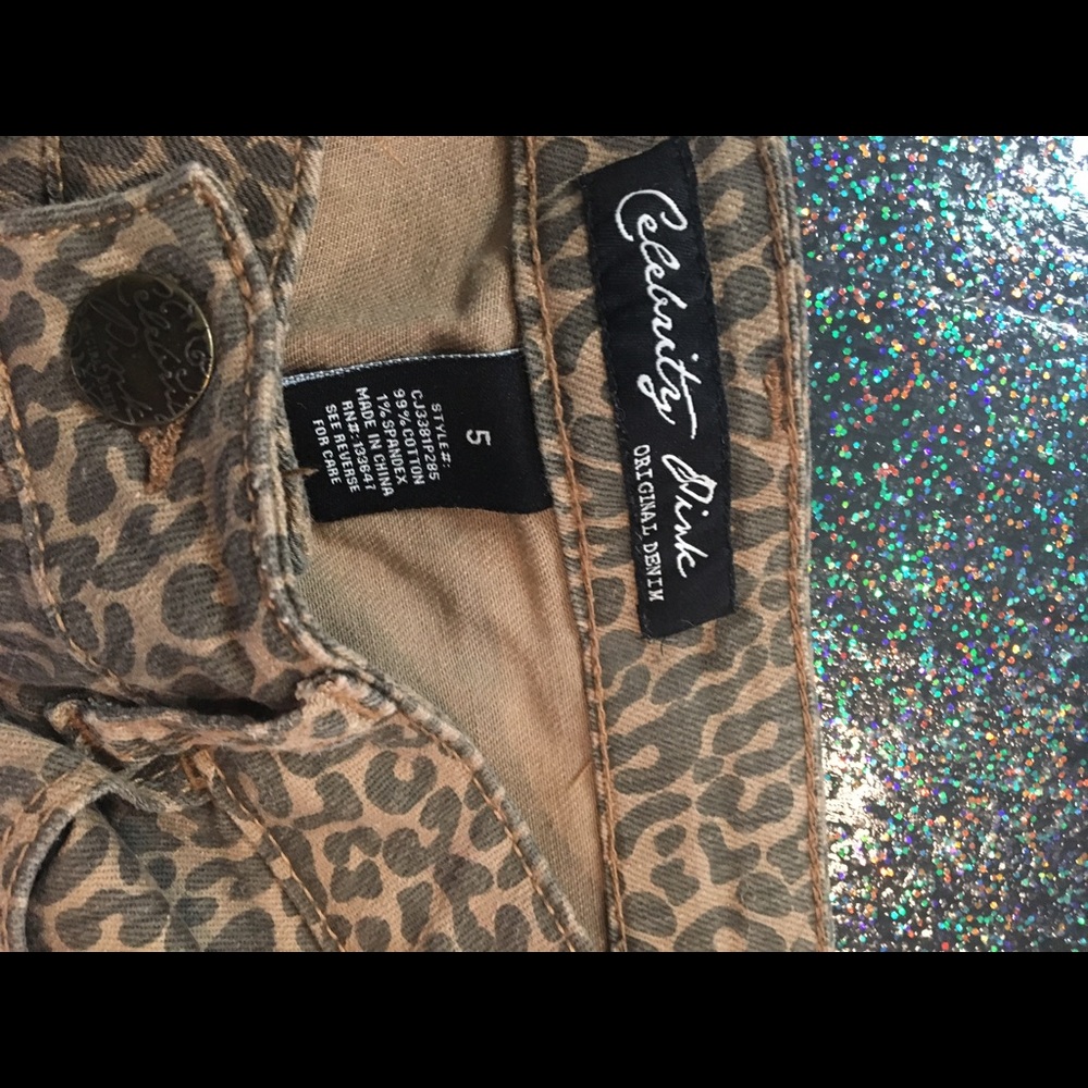 Leopard shorts - Picture 2 of 2