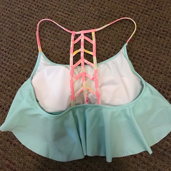 Victoria's Secret pink bikini tops - Picture 4 of 4