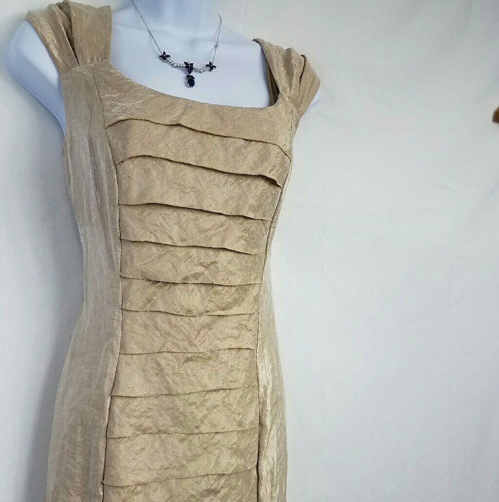 London Style Gold Ruffle Sleeveless Dress Size 12