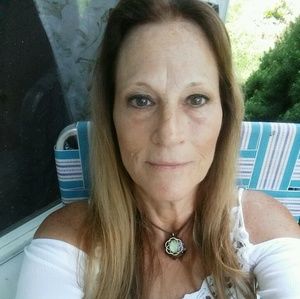 Meet your Posher, Carol