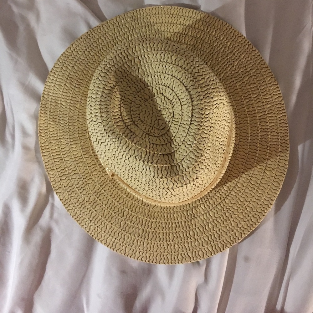 Straw fedora