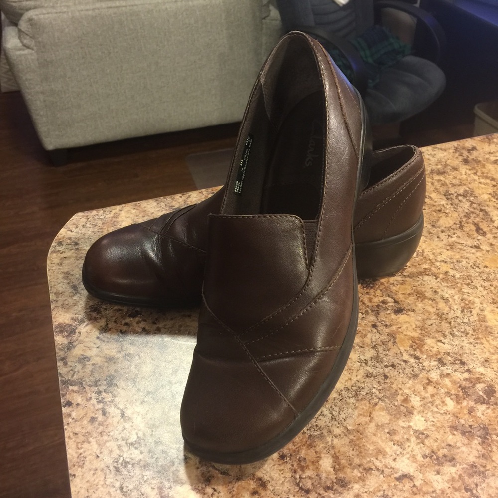 Clarks Brown Leather Wedged Loafers Size 8M