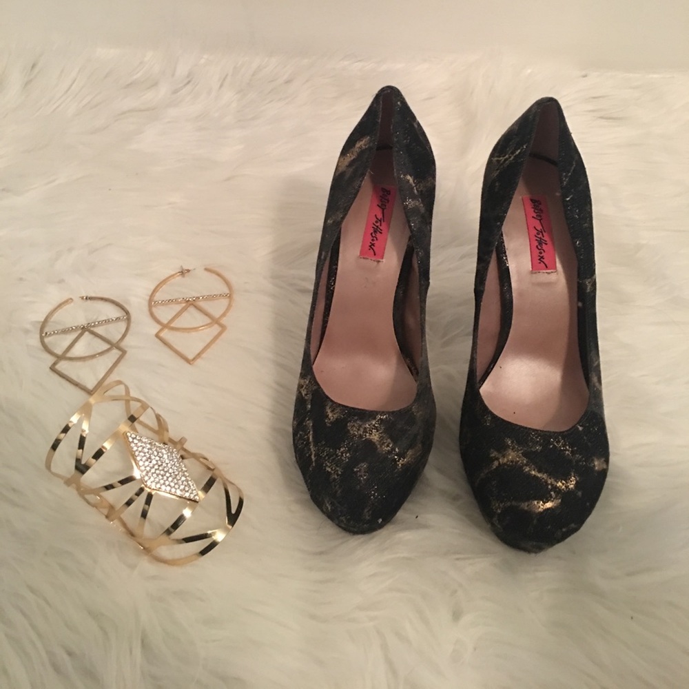 Betsey Johnson Pumps