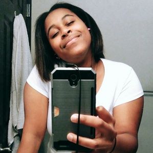 Meet your Posher, Gabby