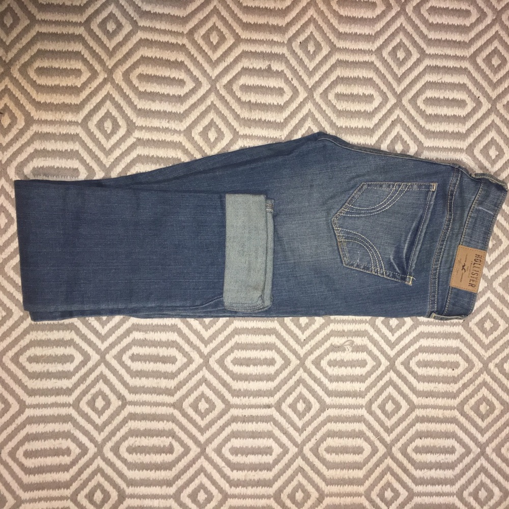 Hollister Ripped Jeans Size 3 Long