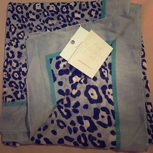 Cheetah pattern scarf