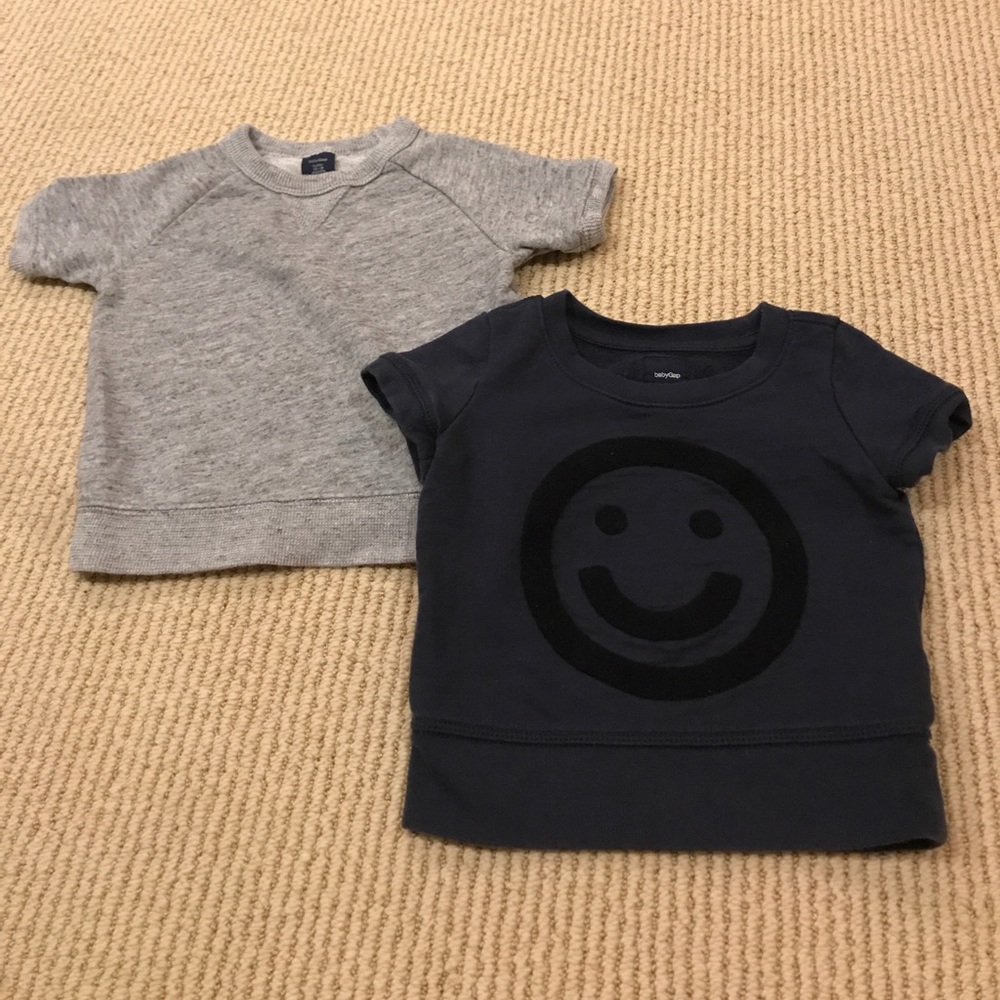 Bundle of baby GAP short sleeve sweatshirts 12/18M