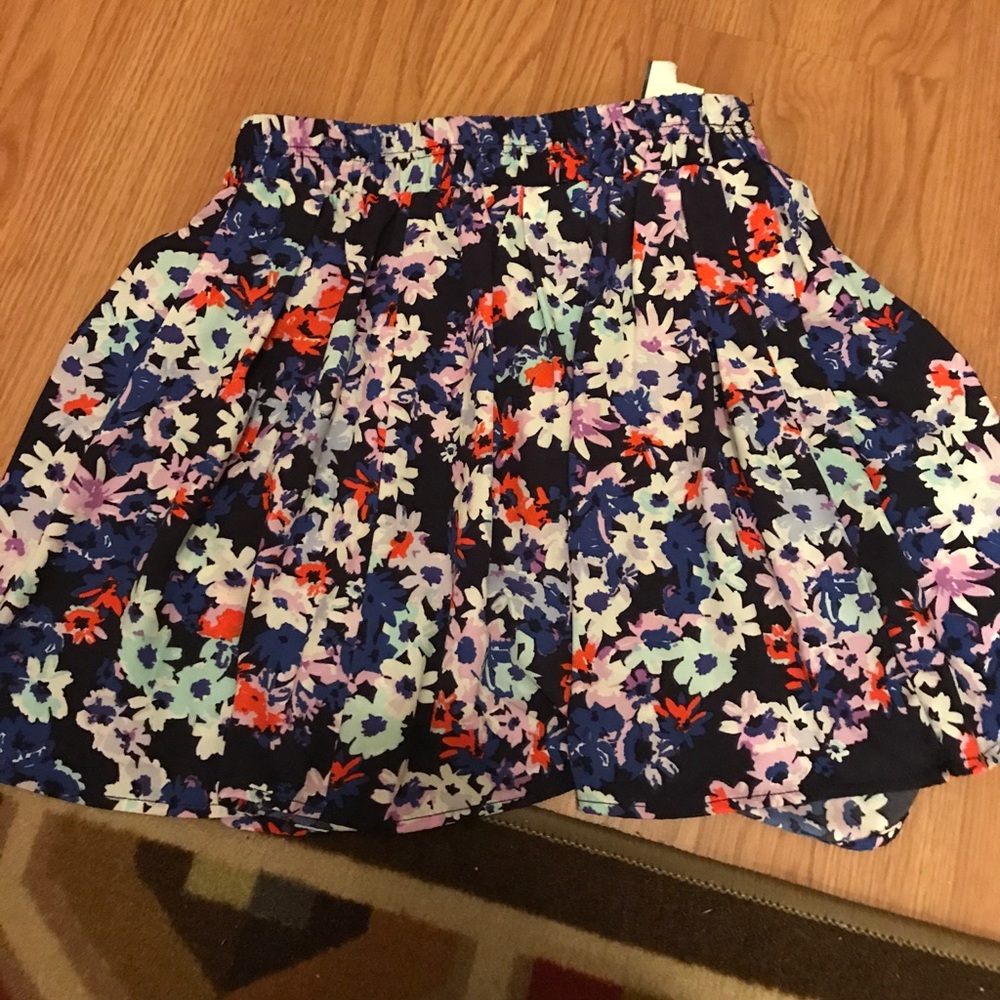 Flower print skirt