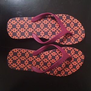 Vera Bradley flip flops