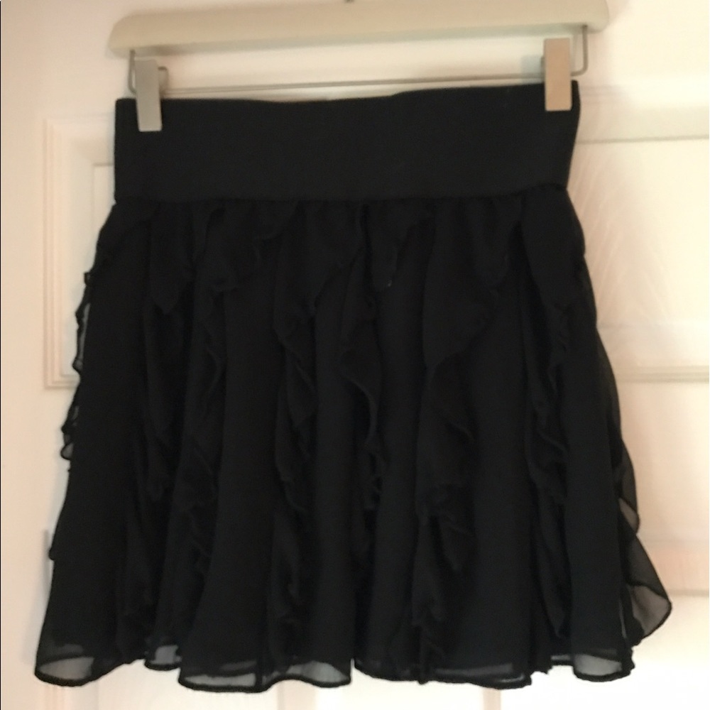 Express ruffle skirt