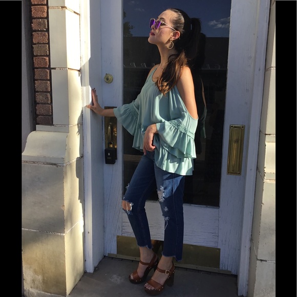 SOLD OUT - Picture 2 of 4