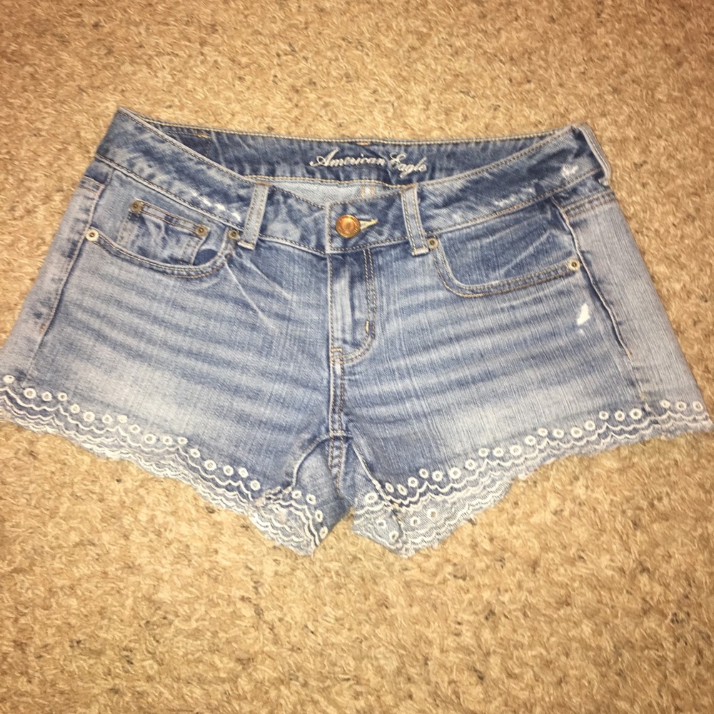Jean Shorts with Detail