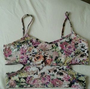 529 floral crop top