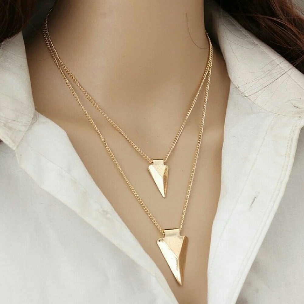 Gold arrowhead layered necklace