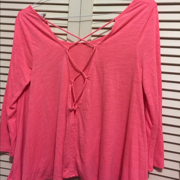 Pink American Eagle 🦅 Top - Picture 3 of 3