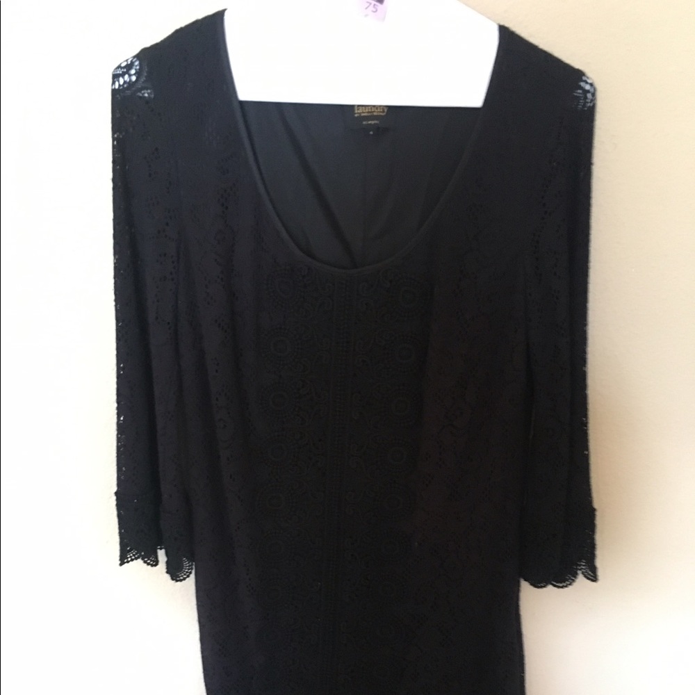 Laundry by Shelli Segal navy lace overlay dress