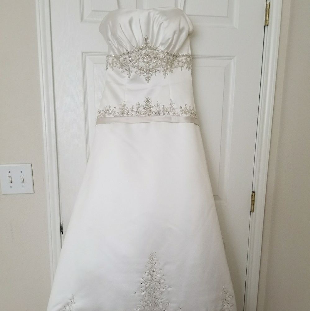 Wedding dress