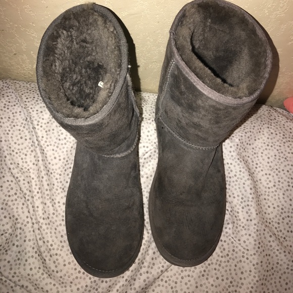 ❌SOLD❌Gray UGG boots - Picture 6 of 6