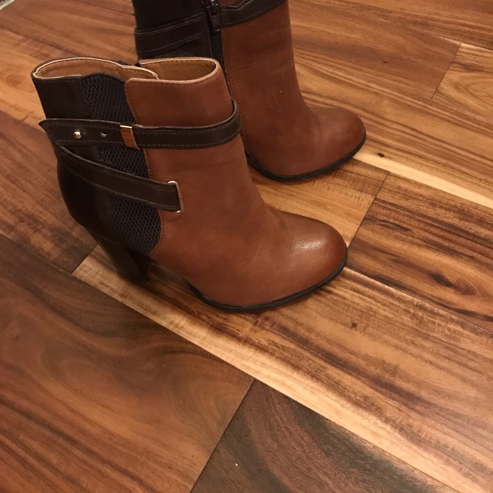 Genuine leather Aldo boots (Cognac color)
