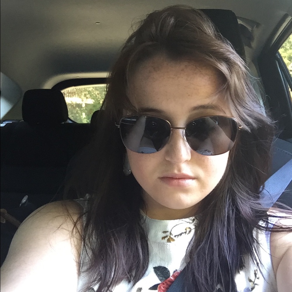 Meet your Posher, Jocelyn