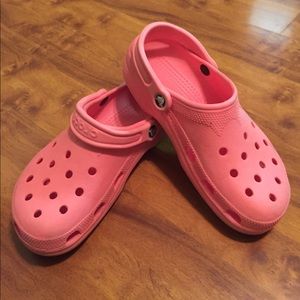 Lowest price. 💫 CROCS pink slides