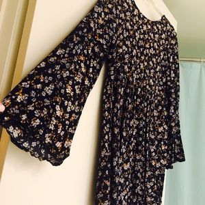 XL Bell Sleeve Forever 21 Dress
