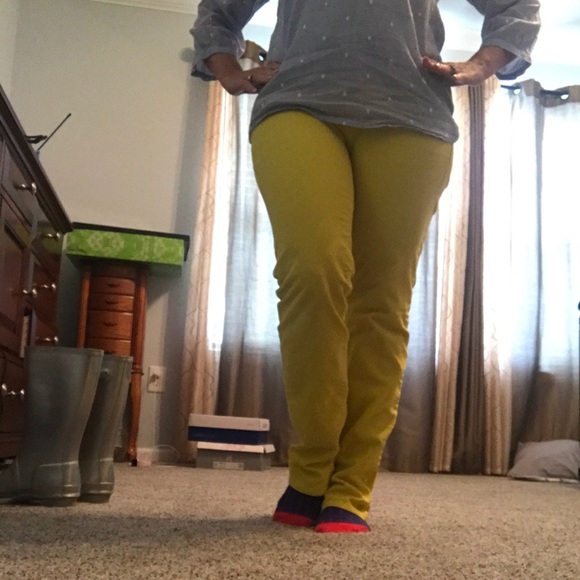 Gap Mustard Cords - Picture 4 of 5