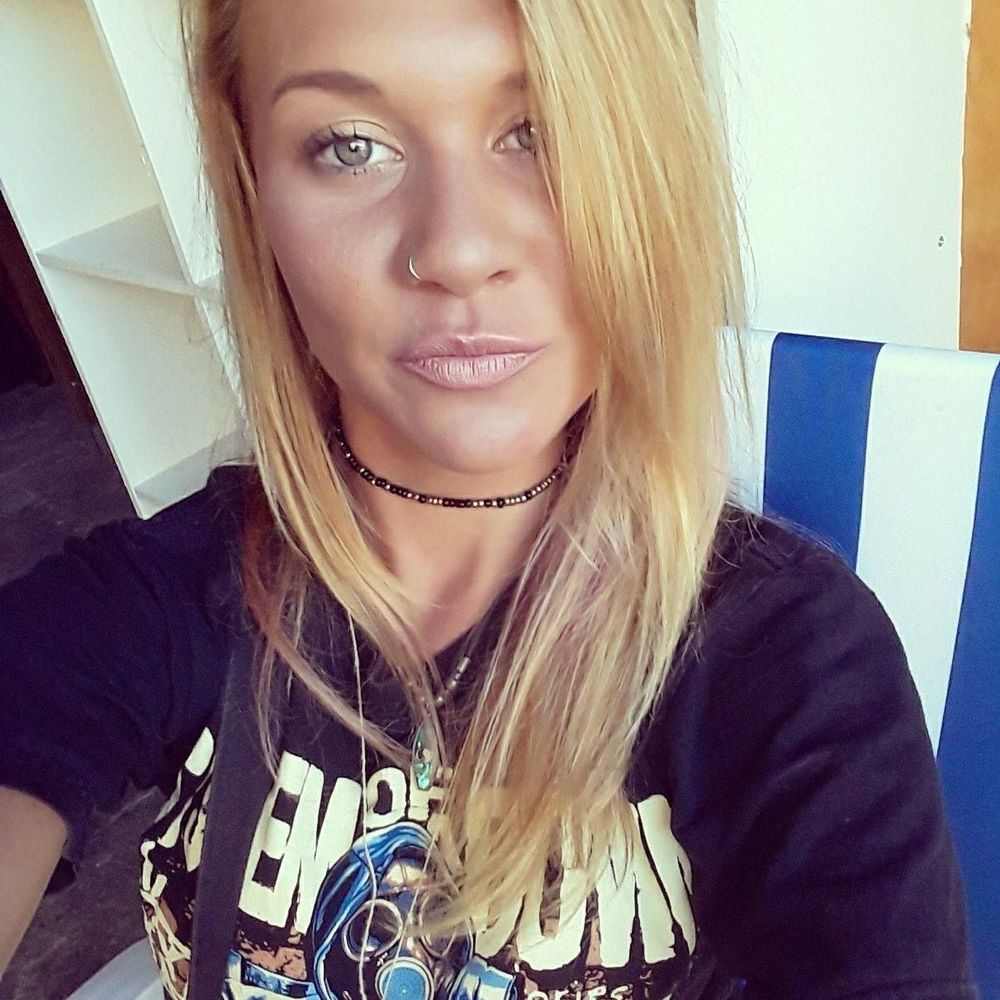 Meet your Posher, Sierra