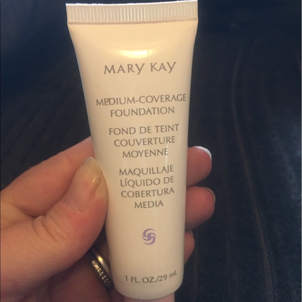 Mary Kay Medium Coverage Foundation