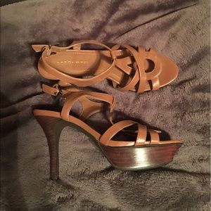 Brown BCBGeneration casual heels