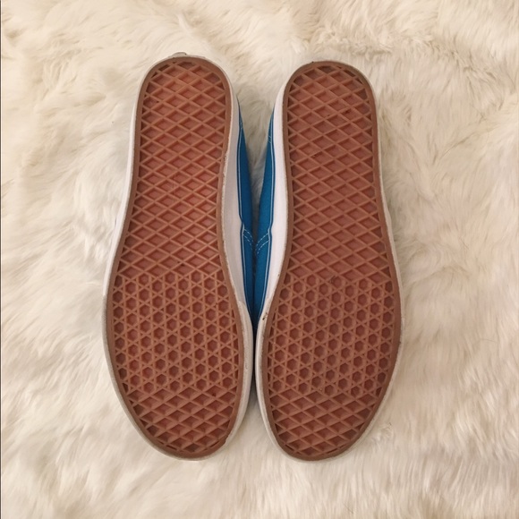 SOLD Methyl Blue/True White Vans 💙 - Picture 3 of 6