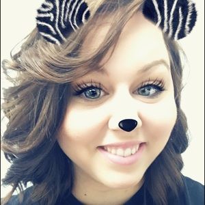 Meet your Posher, Antonia
